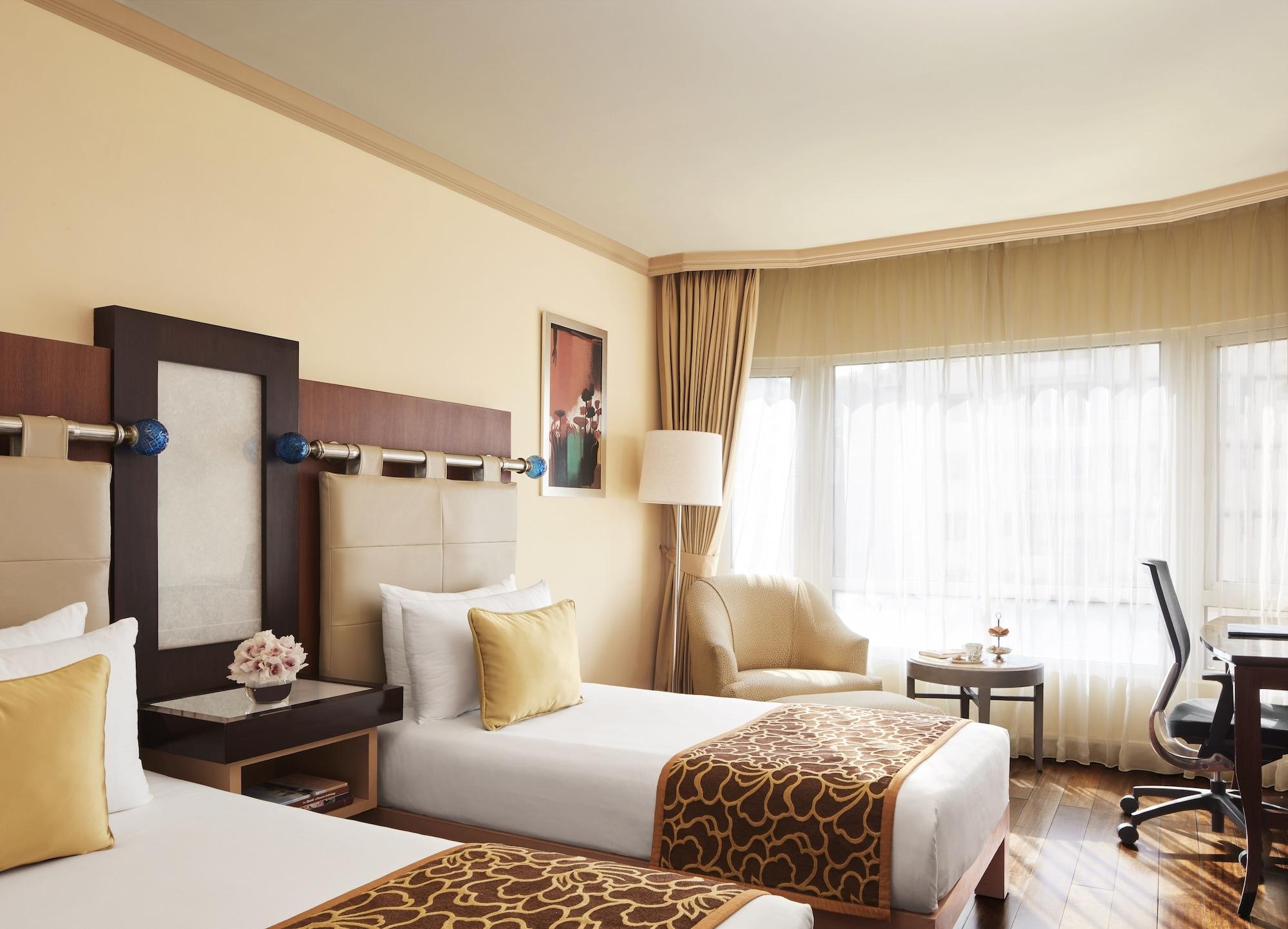 President - Ihcl Seleqtions Hotel Mumbai Exterior photo